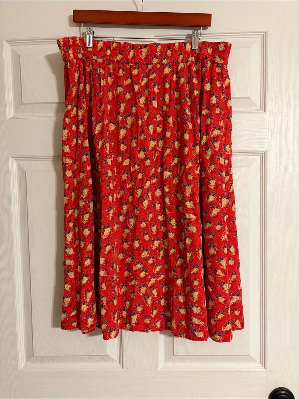 FatFace Millie Strawberry Midi Skirt Red Size 16 Fruit Print